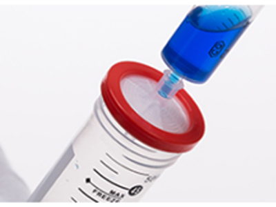 For use with disposable syringes