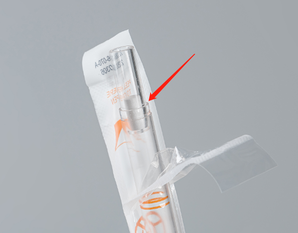 The filter element, made of PO material, can prevent aerosols or liquids from contaminating the pipetting device