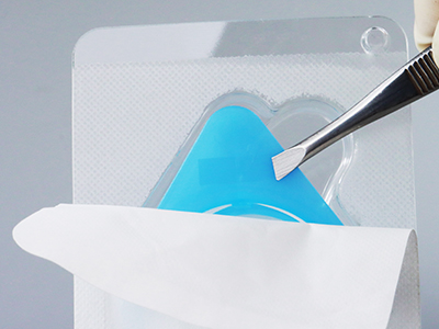 Groove design on the package for convenient access