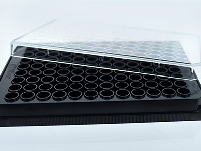  Raised well rims prevent cross-contamination of samples, labeled and numbered for easy left side, top side, and well-to-well identification