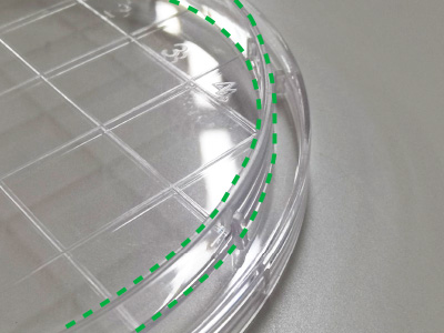 The grippable edges design enables easy handling during operation